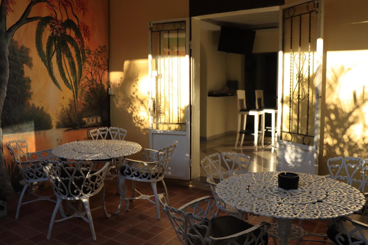 Esmeralda Saint-Domingue Extérieur photo